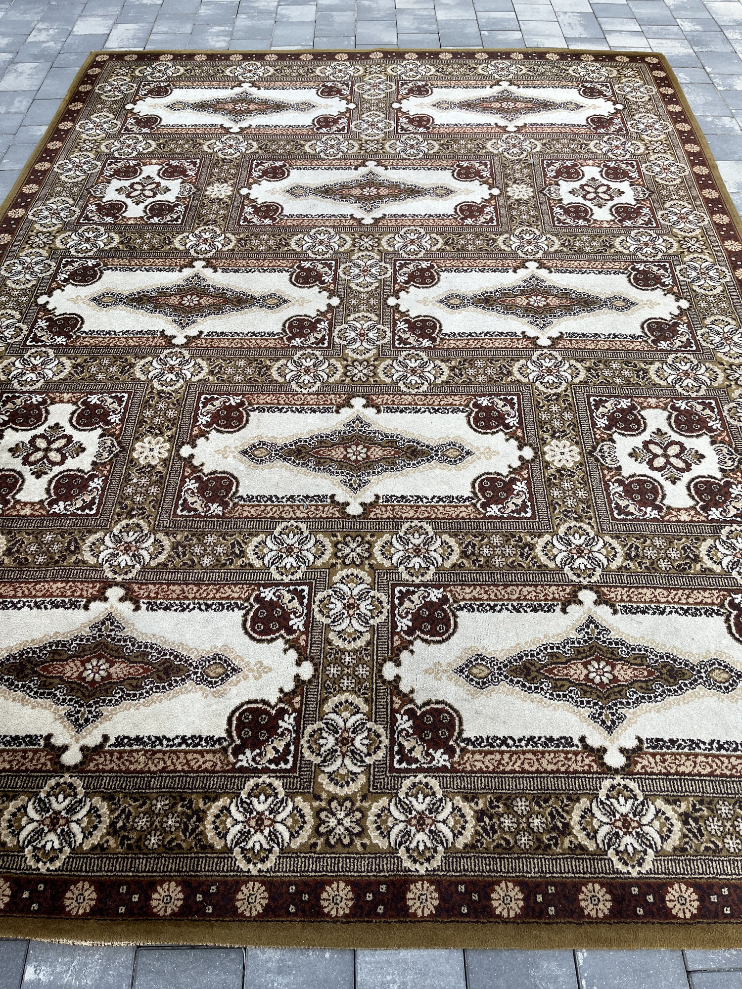 GIGANTYCZNY Dywan WEŁNIANY 333x248 cm – Unikalny Wzór Panelowy #052