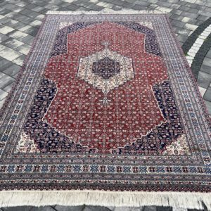 Monumentalny perski dywan salonowy Tabriz Mahi Royal – 294 x 189 cm, jubilerska gęstość splotu, pałacowy medalion Shah Abbasi, głęboki burgund i indygo, Made in Iran #139