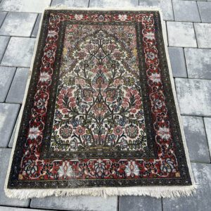 Perski Unikat Ghom (Qom) Mihrab – Ręcznie Tkana Mata Kolekcjonerska Drzewo Życia 94x62 cm #173