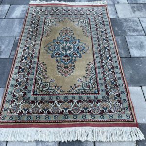 Perskie Arcydzieło Kashan Gold – Ręcznie Tkany Dywan z Motywem Waz 101x60 cm #194